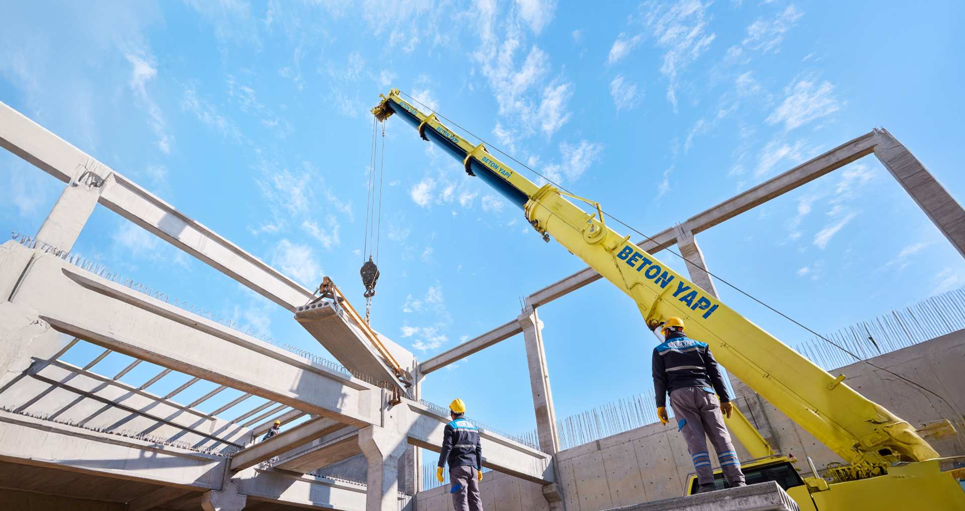 PREFABRİK SANAYİ YAPILARI<br> <span>Beton Yapı Uzmanlığıdır</span>