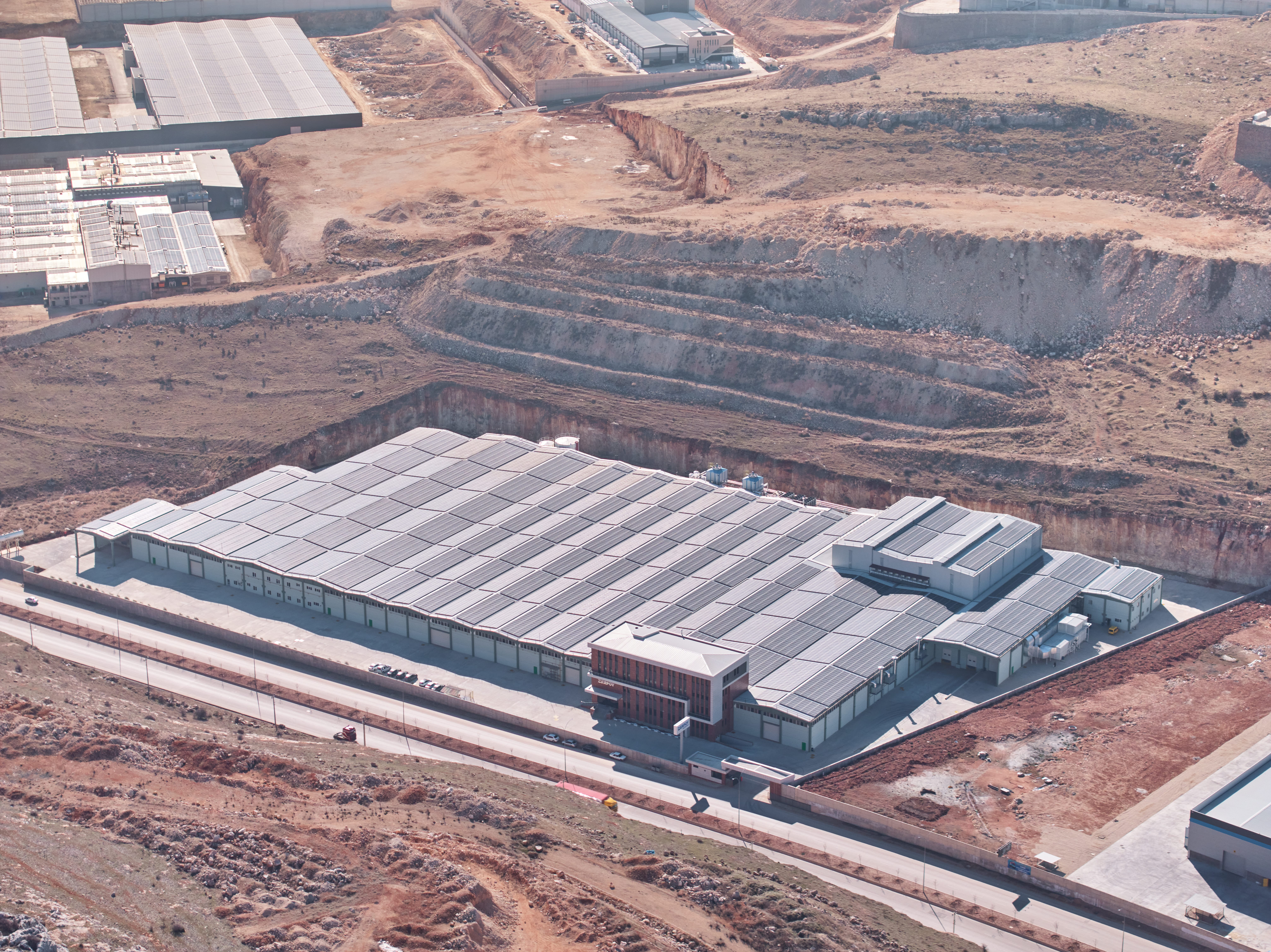 Panel Duvarlı Prefabrik Yapılarda Yalıtım Kalitesi Nasıl Belirlenir?